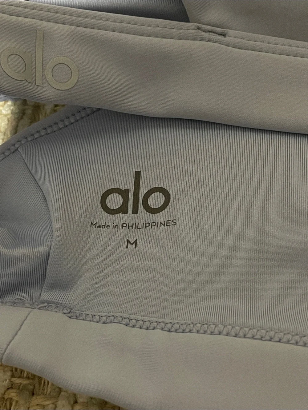 ALO Yoga light dove
